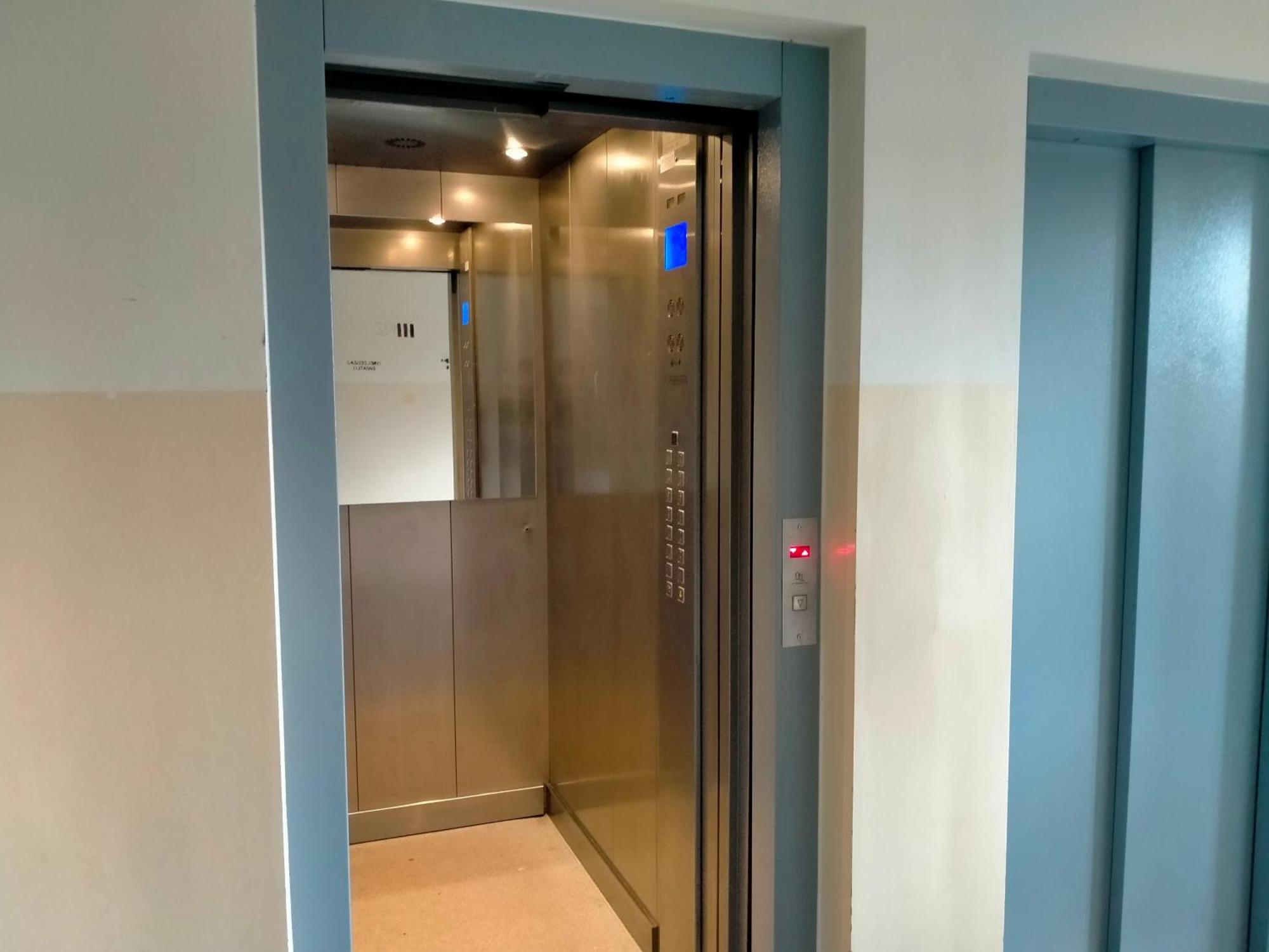 Apartament Niedaleko Plazy Gdansk Bagian luar foto